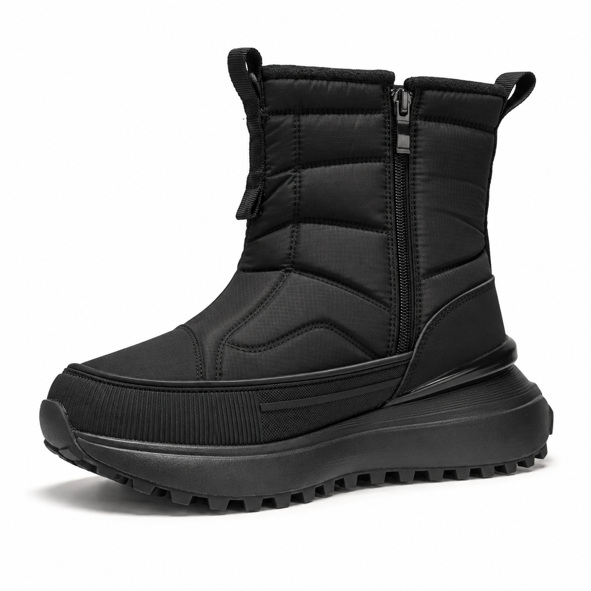 Botte randonnée hiver homme noire – vue trois-quarts sur fond blanc