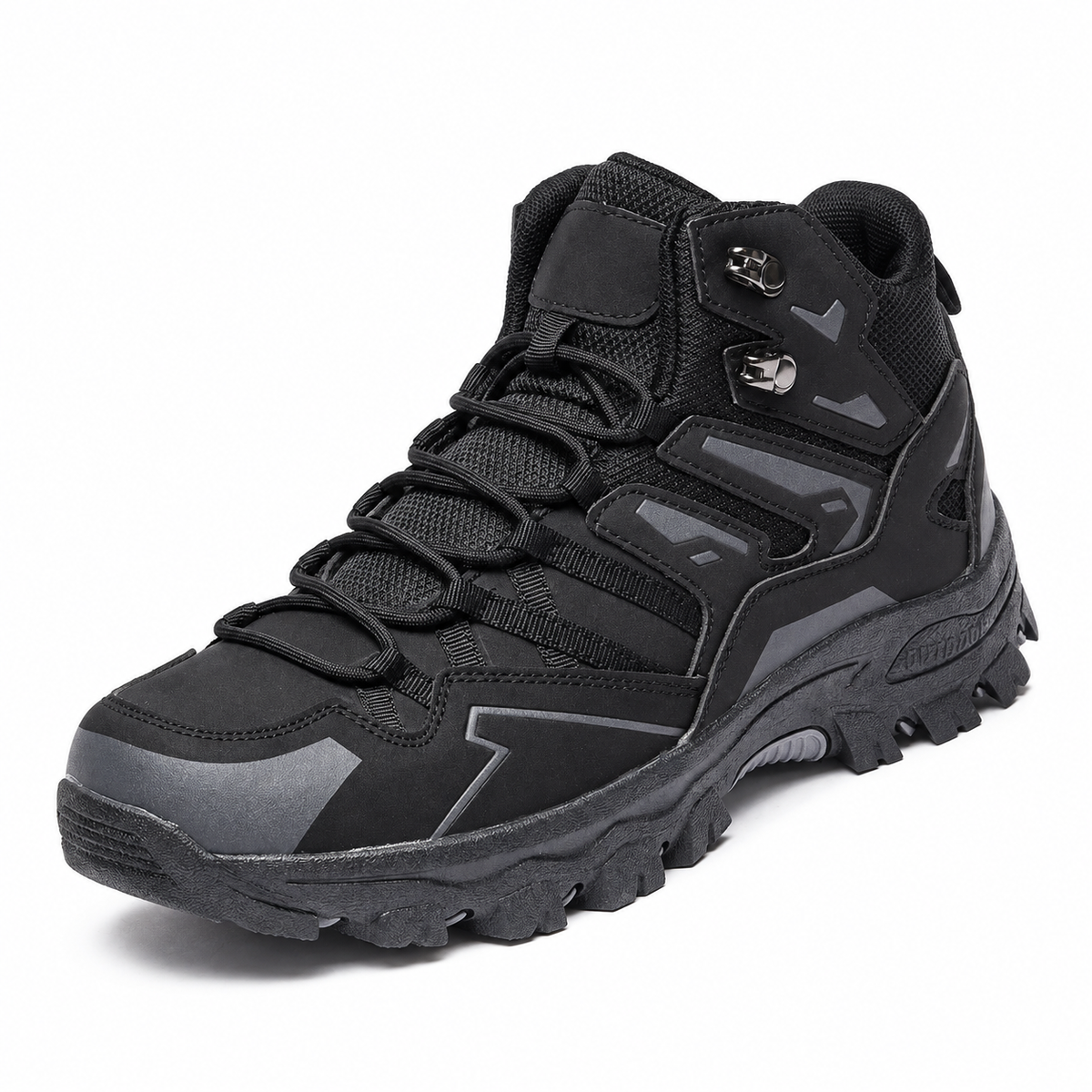Chaussure randonnée femme pour chevilles fragiles noire en vue trois-quarts sur fond blanc chaud