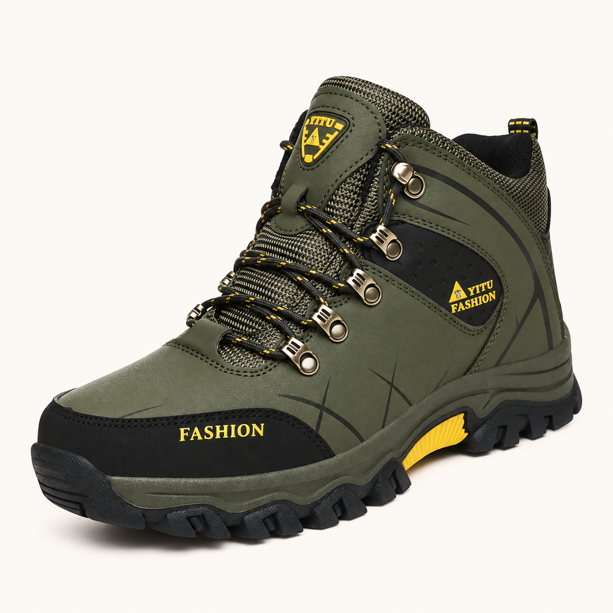Chaussure randonnée hiver imperméable verte – vue trois-quarts sur fond blanc