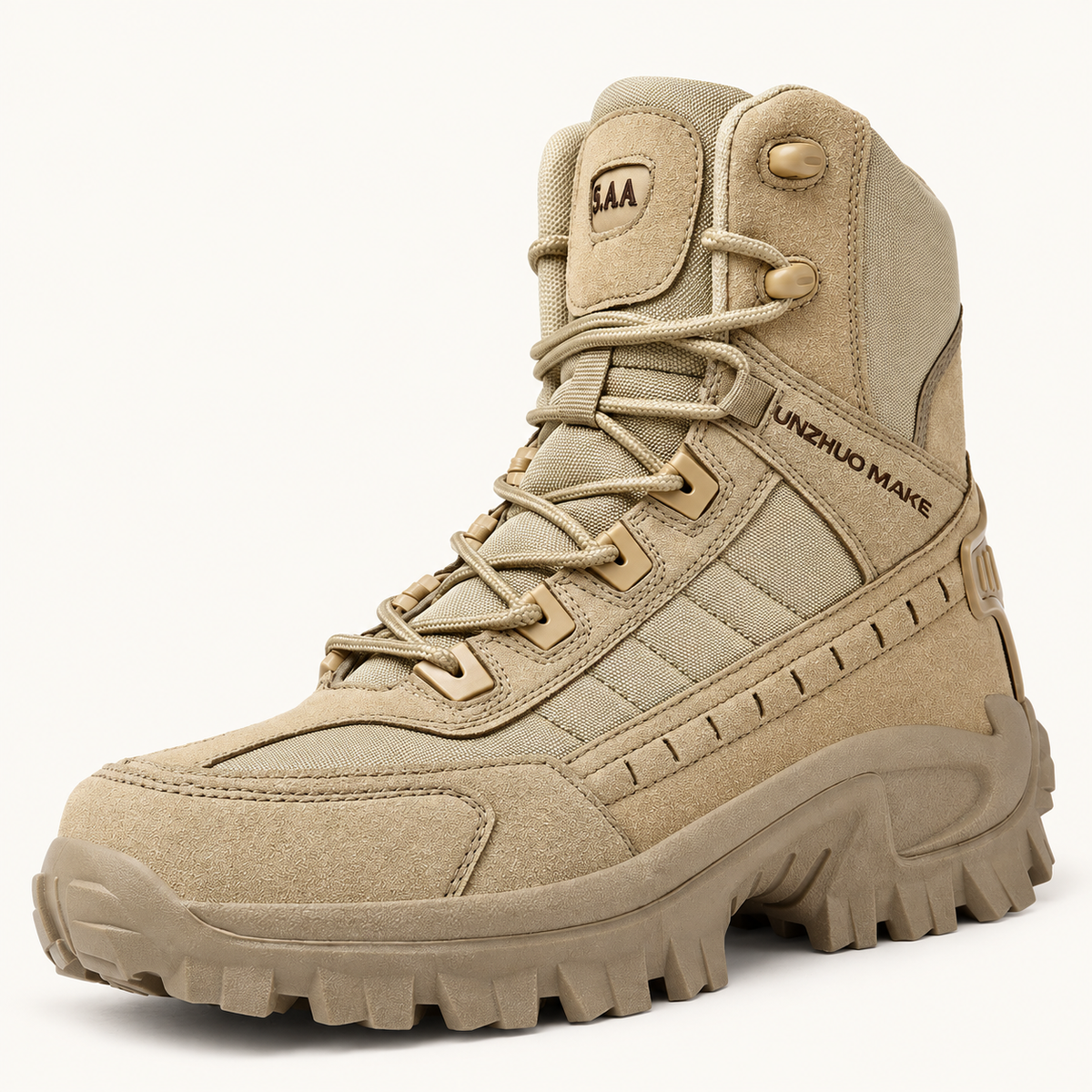 Chaussure randonnée jungle beige – vue trois-quarts sur fond blanc chaud