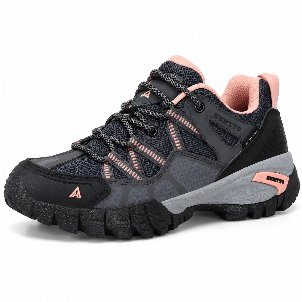 Chaussures randonnée femme vegan noires vue trois-quarts sur fond blanc chaud