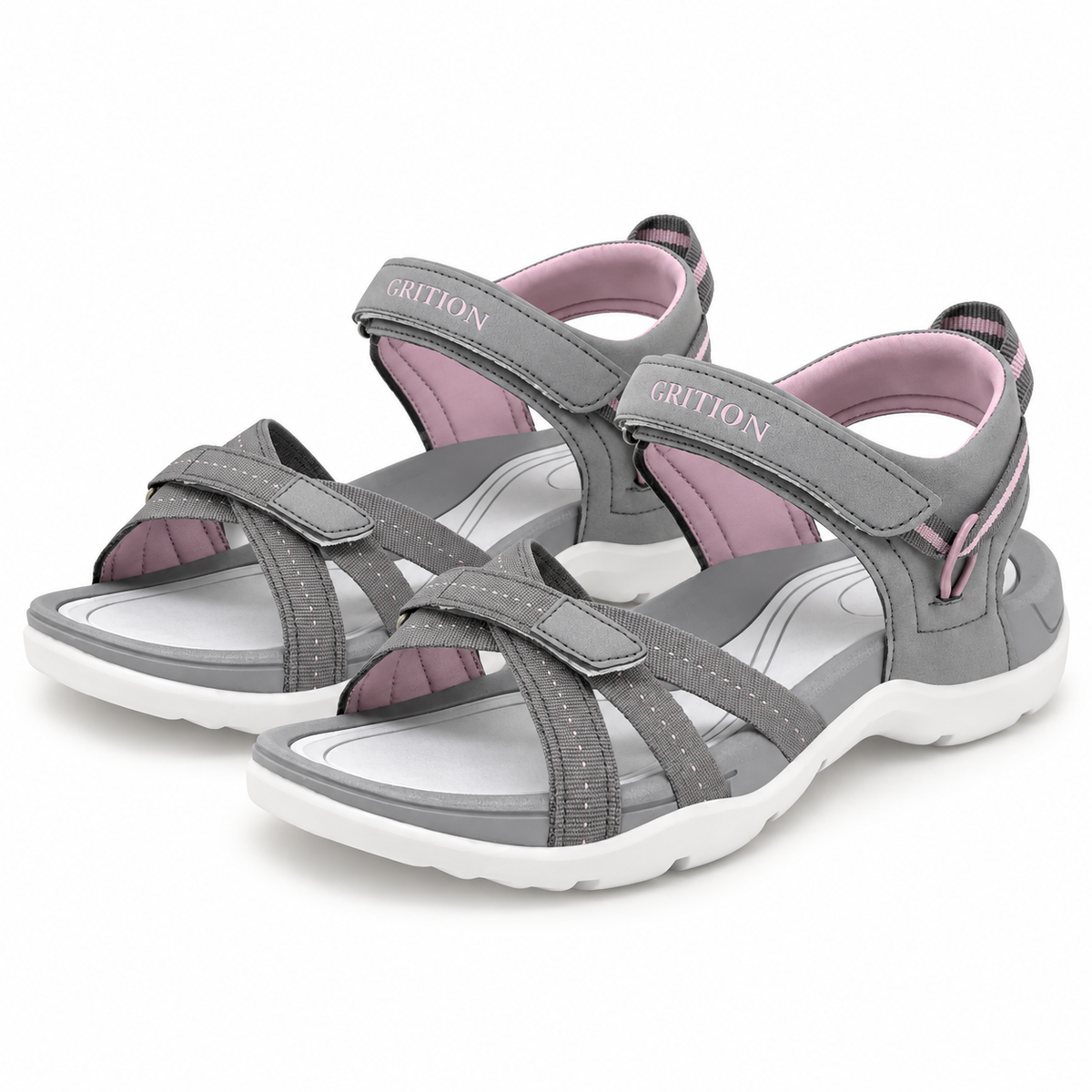 Sandales randonnée femme grises et rose pâle – paire sur fond blanc chaud