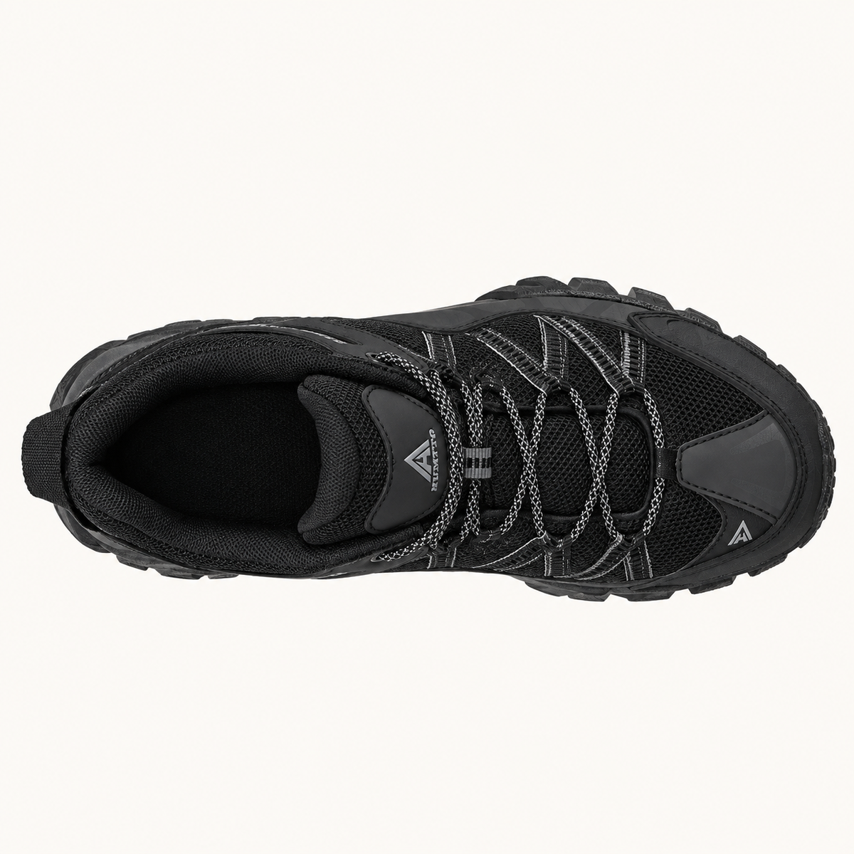 Chaussure randonnée noire basse – vue du dessus du chaussant et du laçage