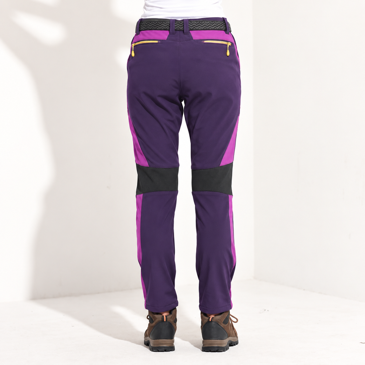 Pantalon randonnée femme violet porté – vue arrière