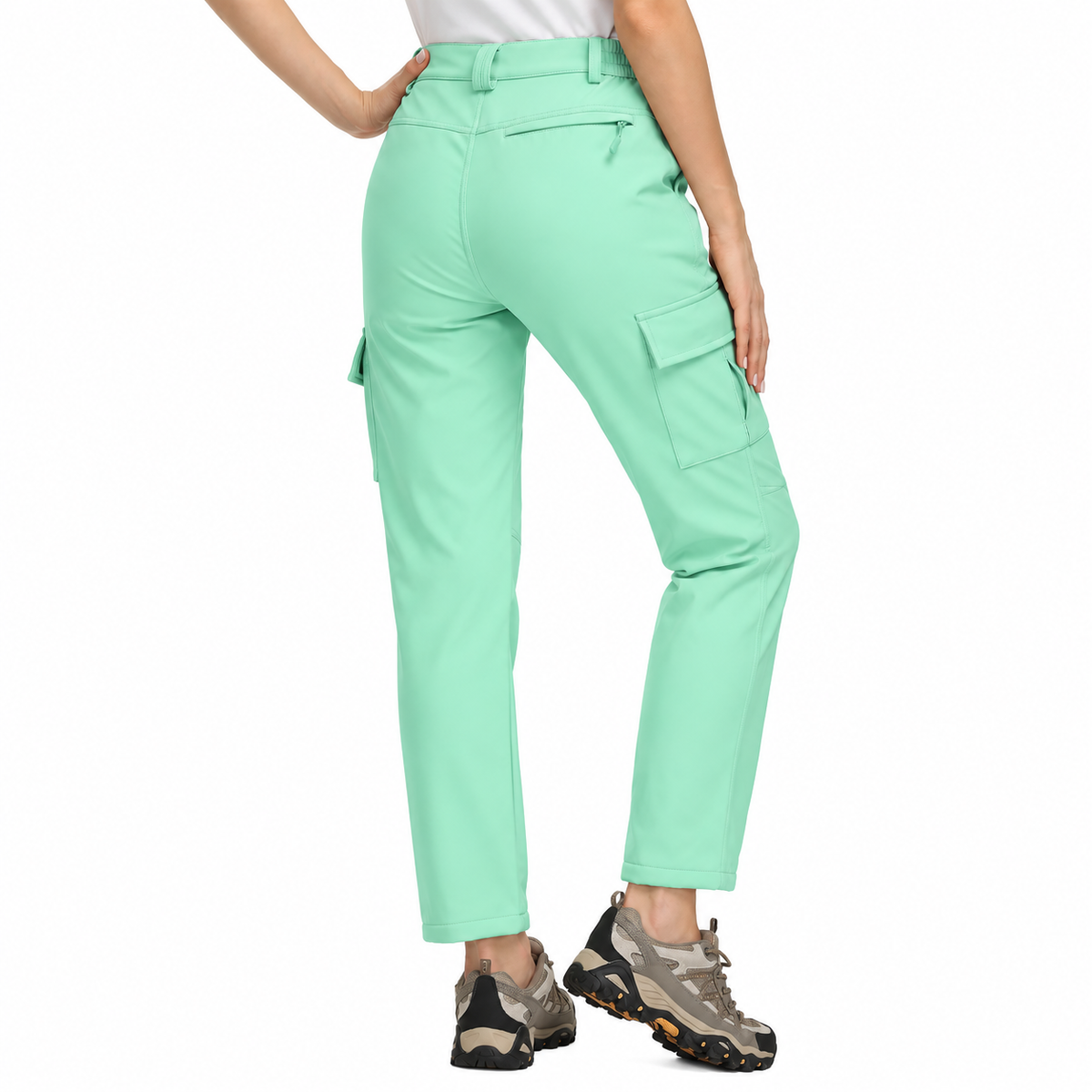 Pantalon randonnée softshell femme vert porté – vue arrière