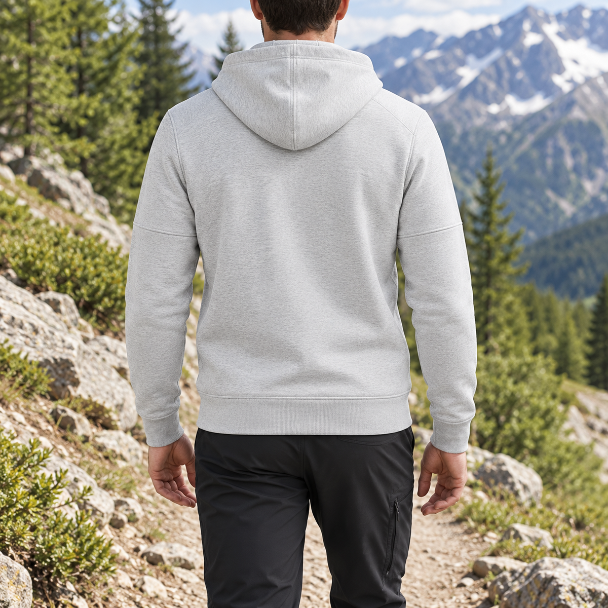Veste randonnée hoodie blanche portée de dos