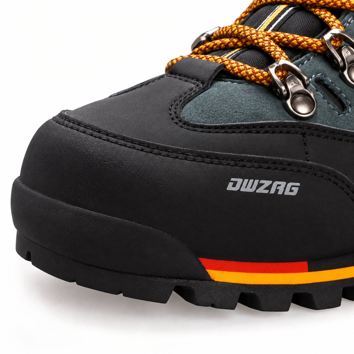 Chaussure randonnée cramponnable – détail du pare-pierres avant