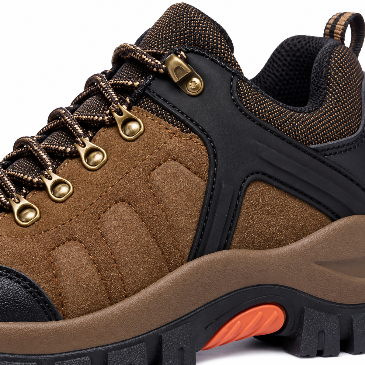 Chaussure basse de randonnée chaude homme Sienna – détail col et laçage