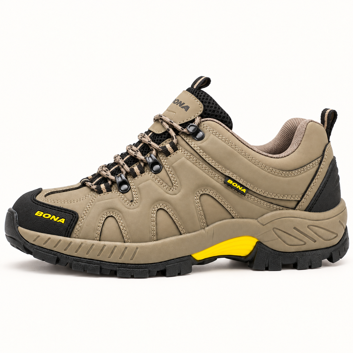 Chaussure randonnée toile femme beige complète vue de profil, volume et épaisseur de semelle visibles