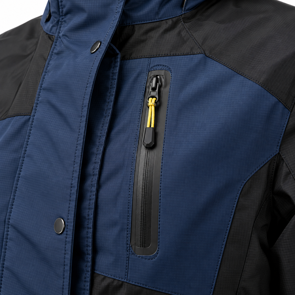 Zip étanche et rabat de la veste femme de randonnée bleu marine