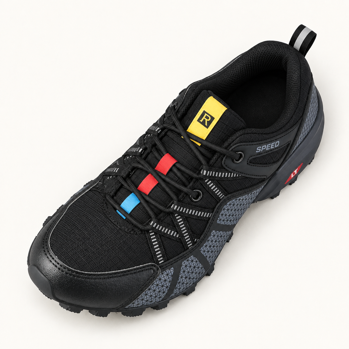 Chaussure randonnée rapide Noire vue du dessus sur fond blanc chaud, chaussant et laçage visibles