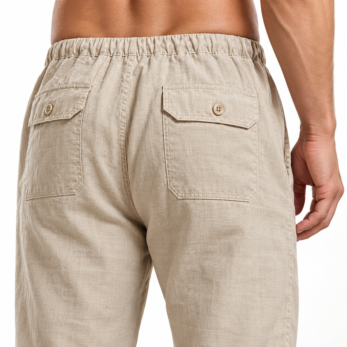 Poches arrière du pantalon en lin randonnée beige