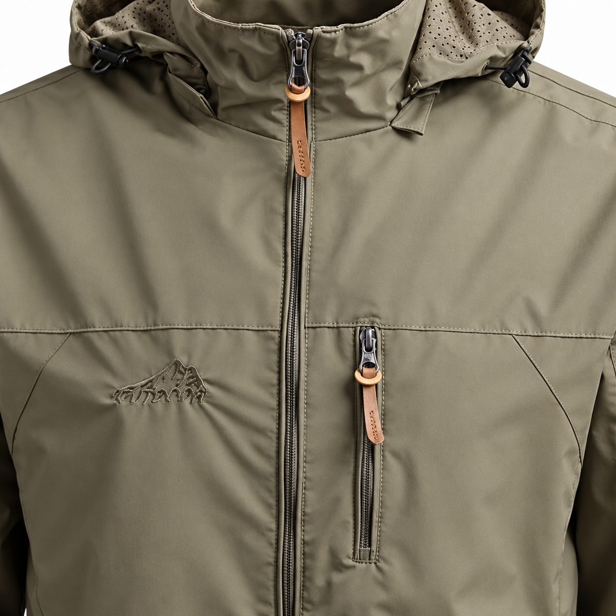 Veste de randonnée kaki – détail poche poitrine zippée