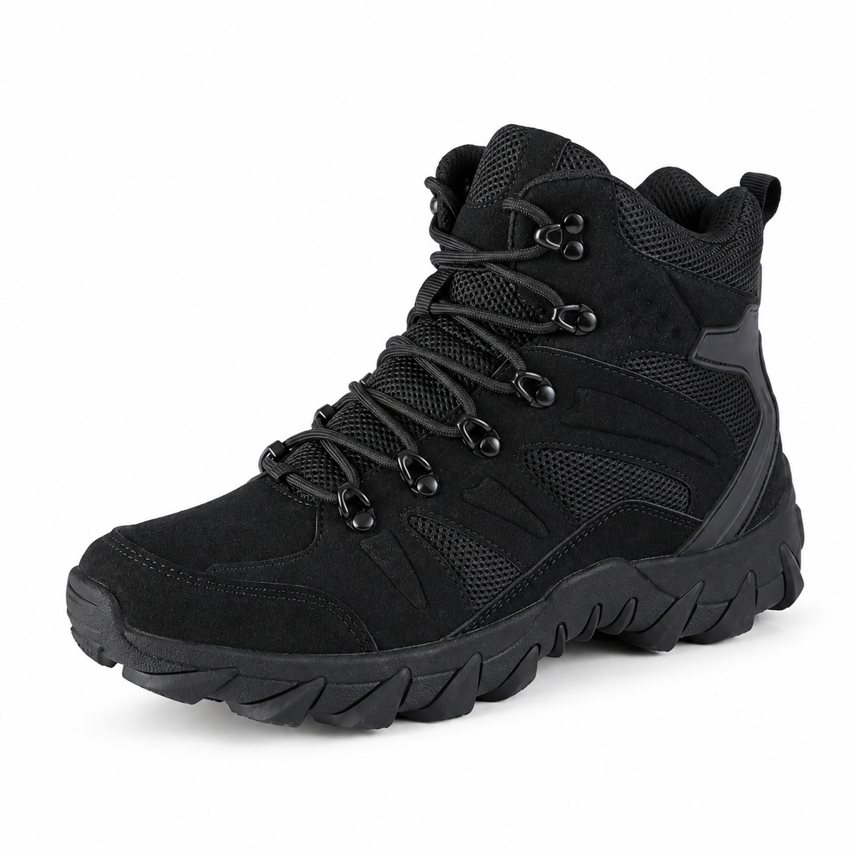 Chaussure cuir haute randonnée noire – vue trois-quarts sur fond blanc