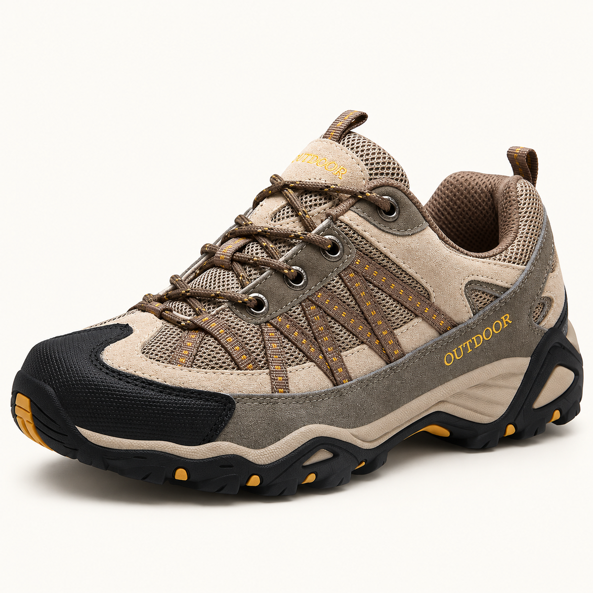 Chaussure randonnée légère et polyvalente beige sur fond blanc