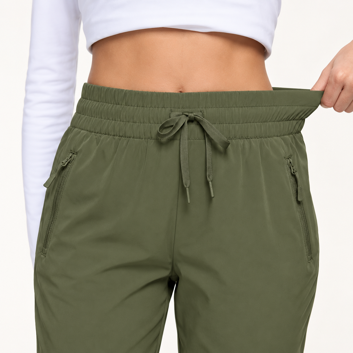 Taille élastique et cordon du pantalon randonnée déperlant femme vert militaire
