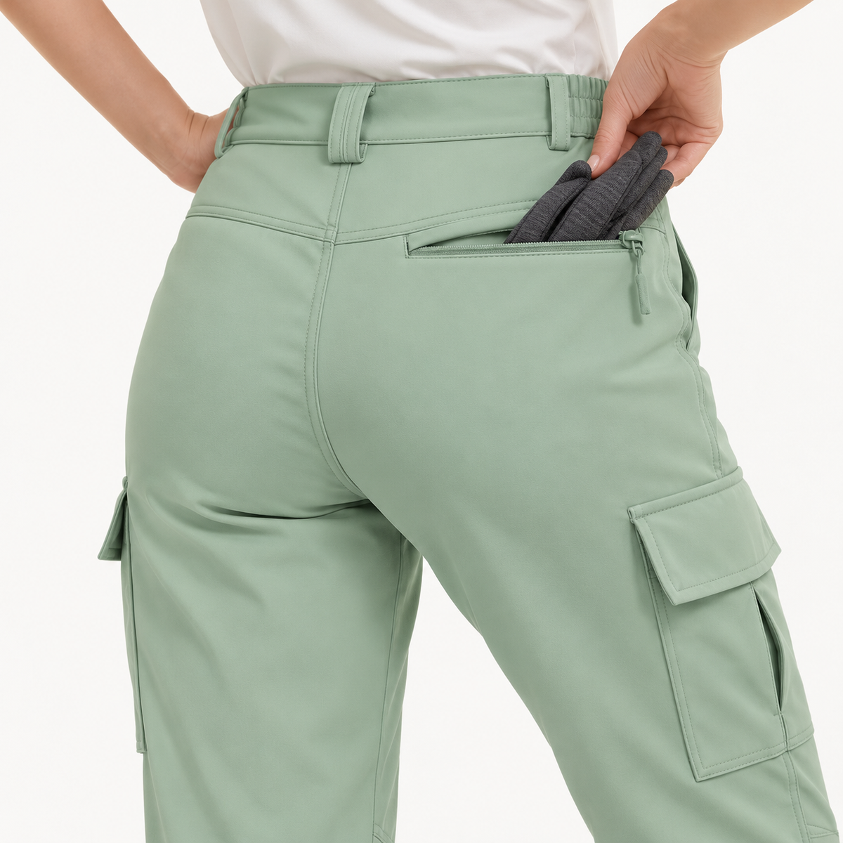 Poche arrière zippée du pantalon randonnée softshell femme vert