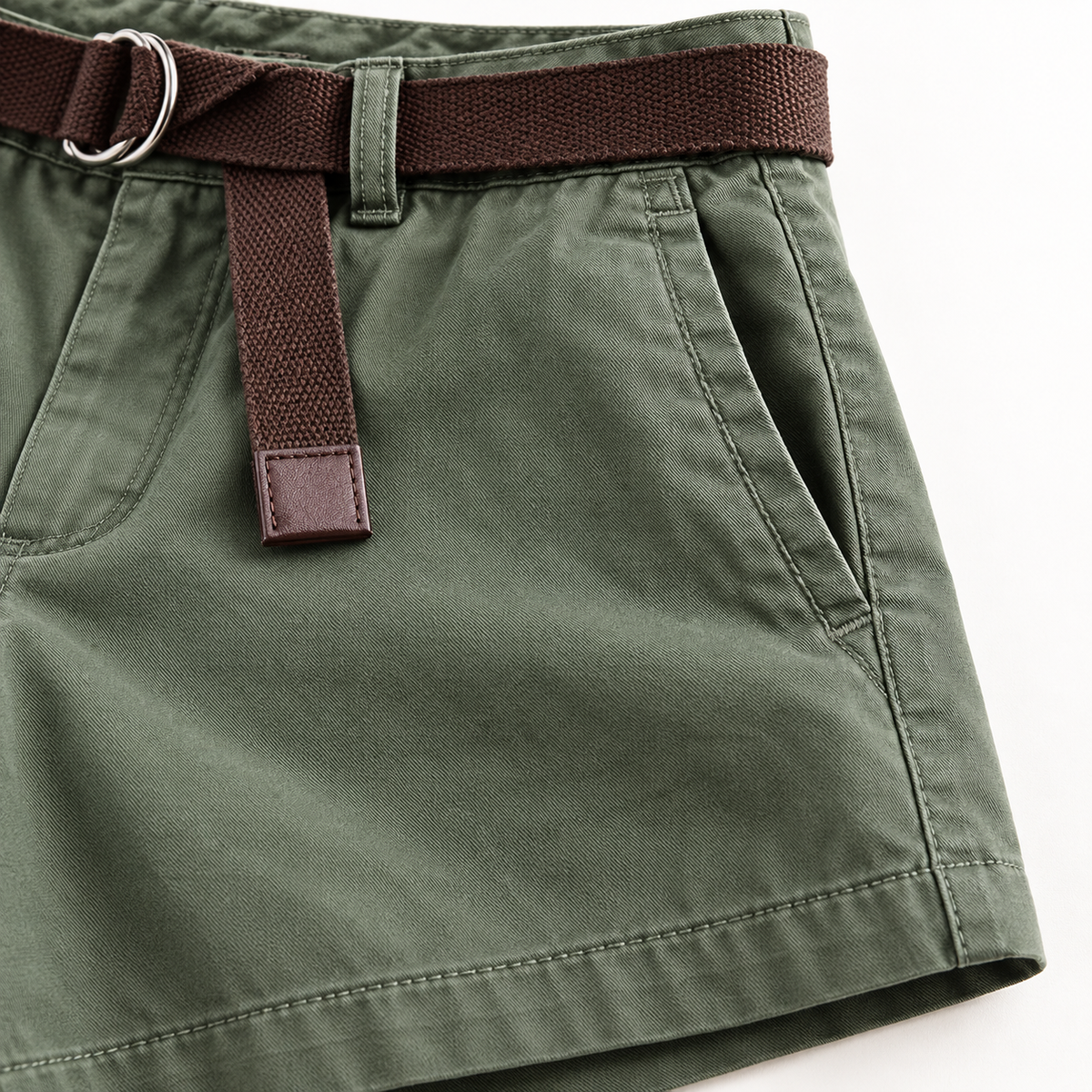 Short randonnée ado vert – détail poche et coutures