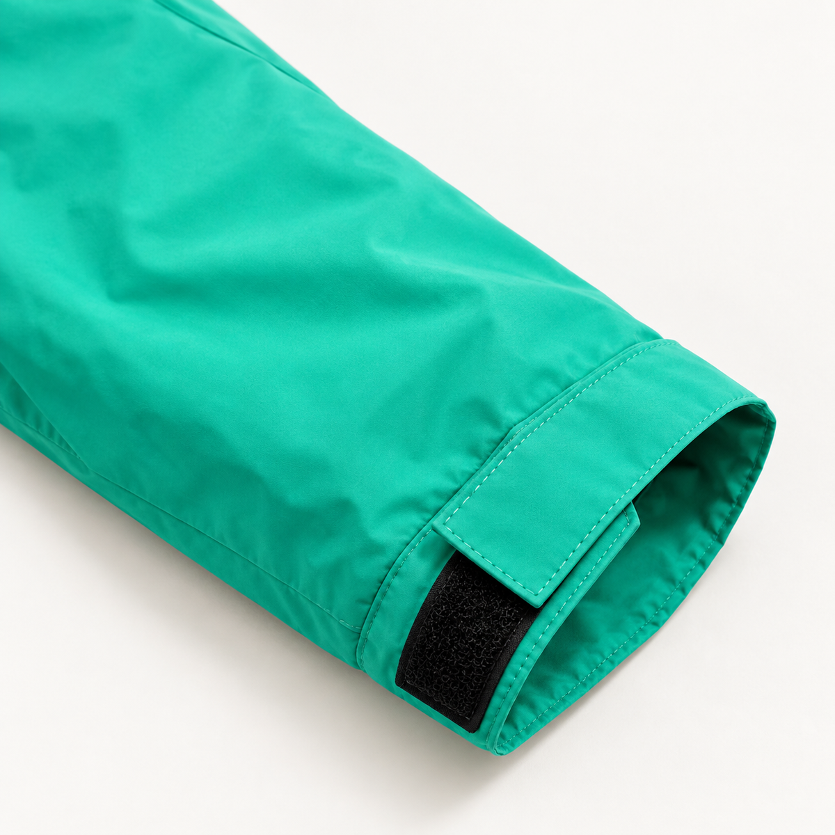 Veste randonnée femme verte – détail du poignet réglable