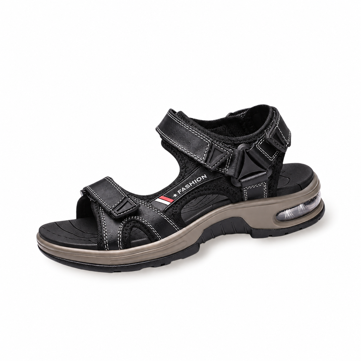 Sandale randonnée cuir femme Noire – vue trois-quarts sur fond blanc chaud