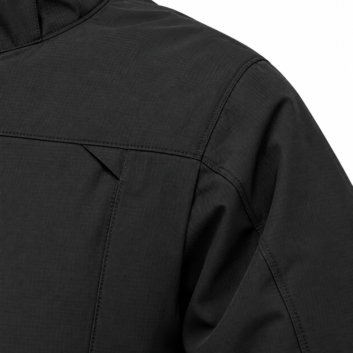 Veste capuche randonnée détail matière et coutures