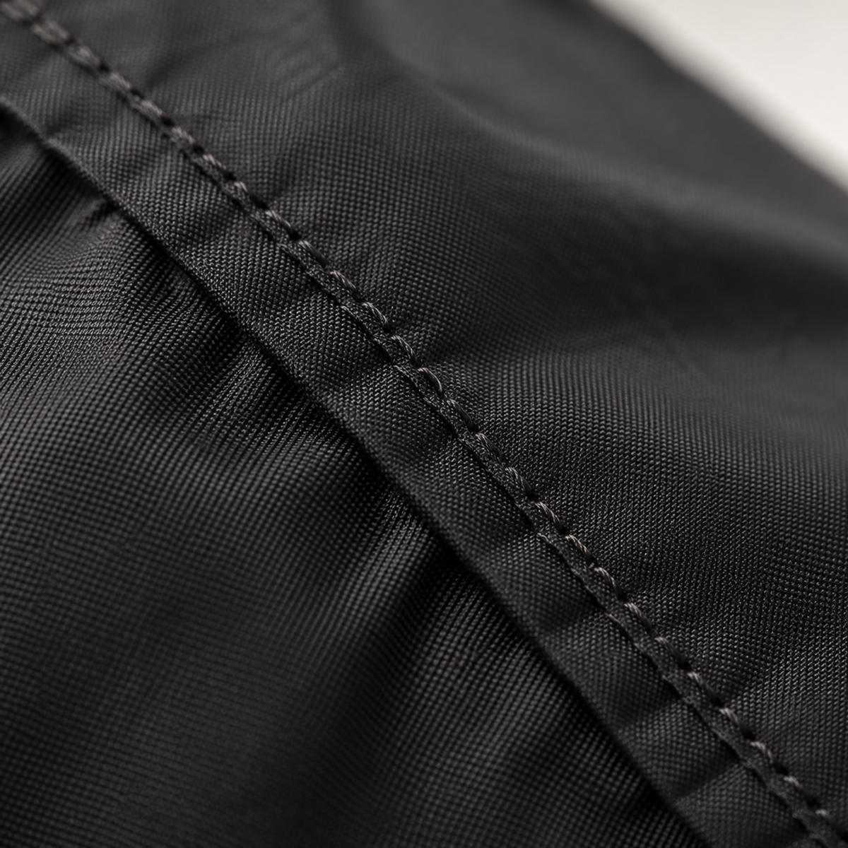Veste randonnée homme déperlante – macro matière et couture