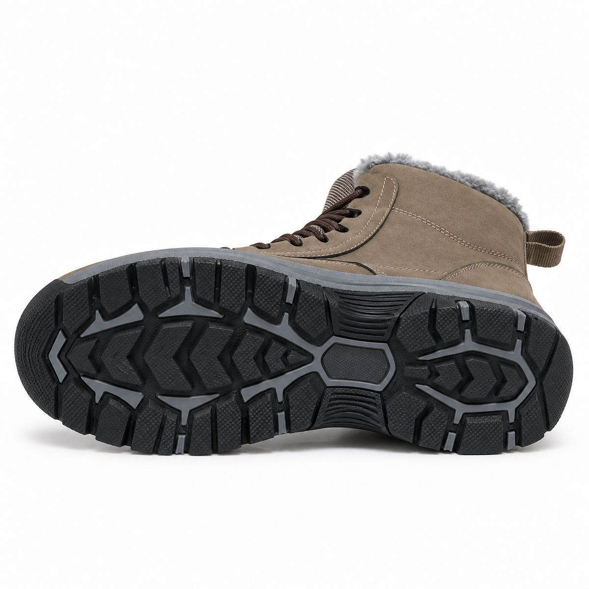 08b chaussure randonnee daim semelle entiere couchee