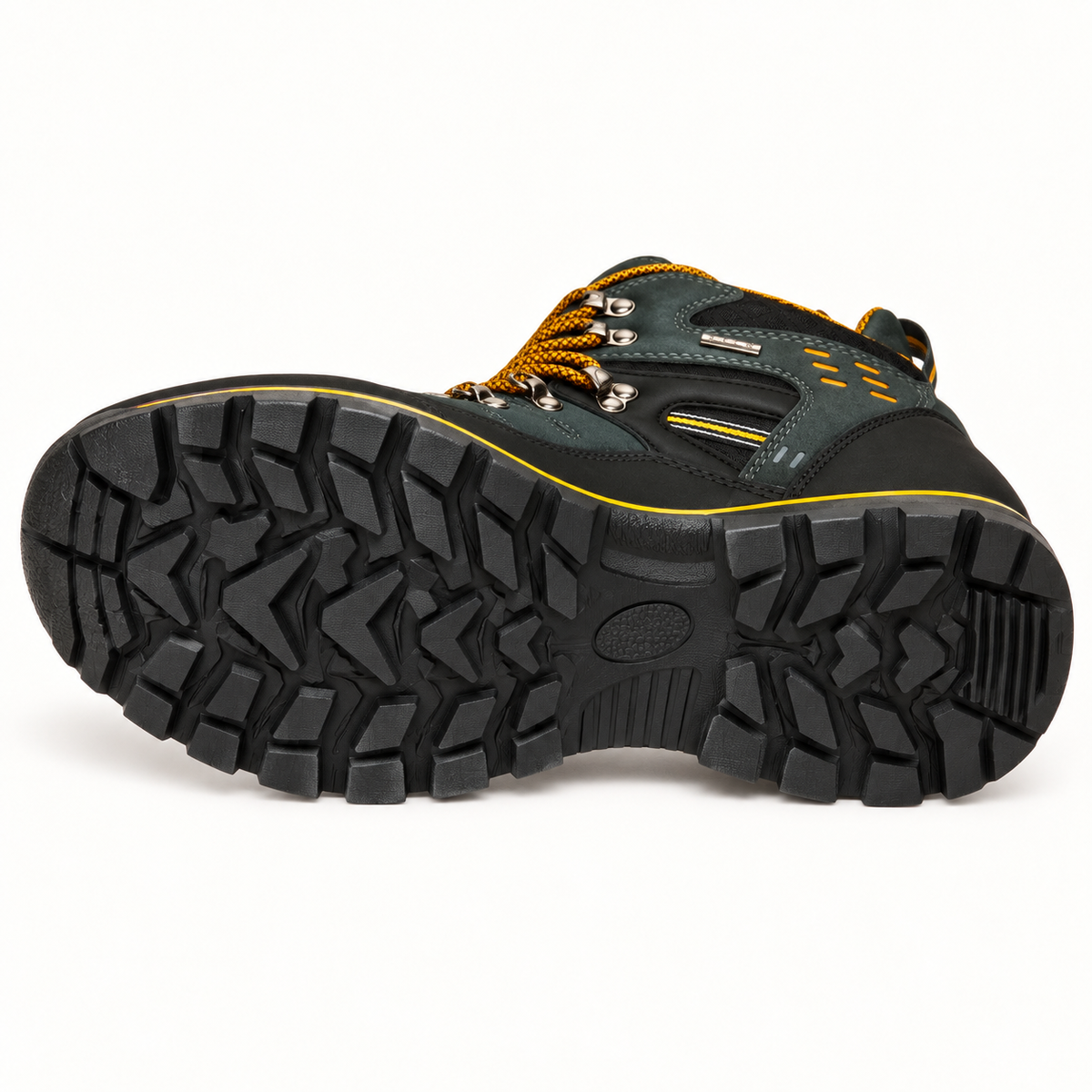 09 chaussures grande randonnee homme orange semelle