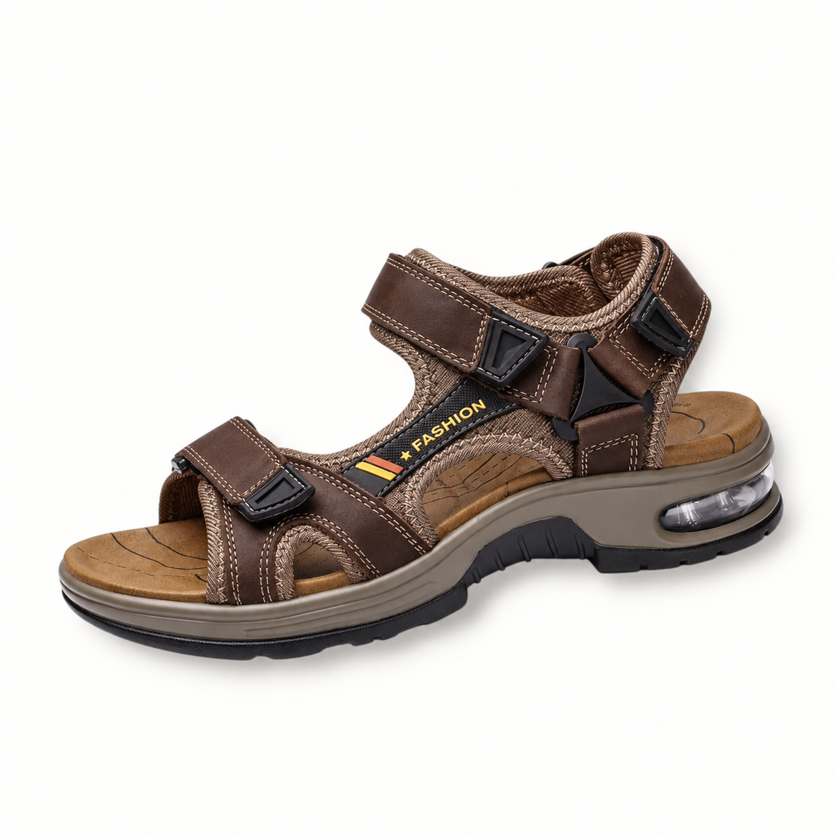 Sandale randonnée cuir femme Café – vue trois-quarts sur fond blanc chaud