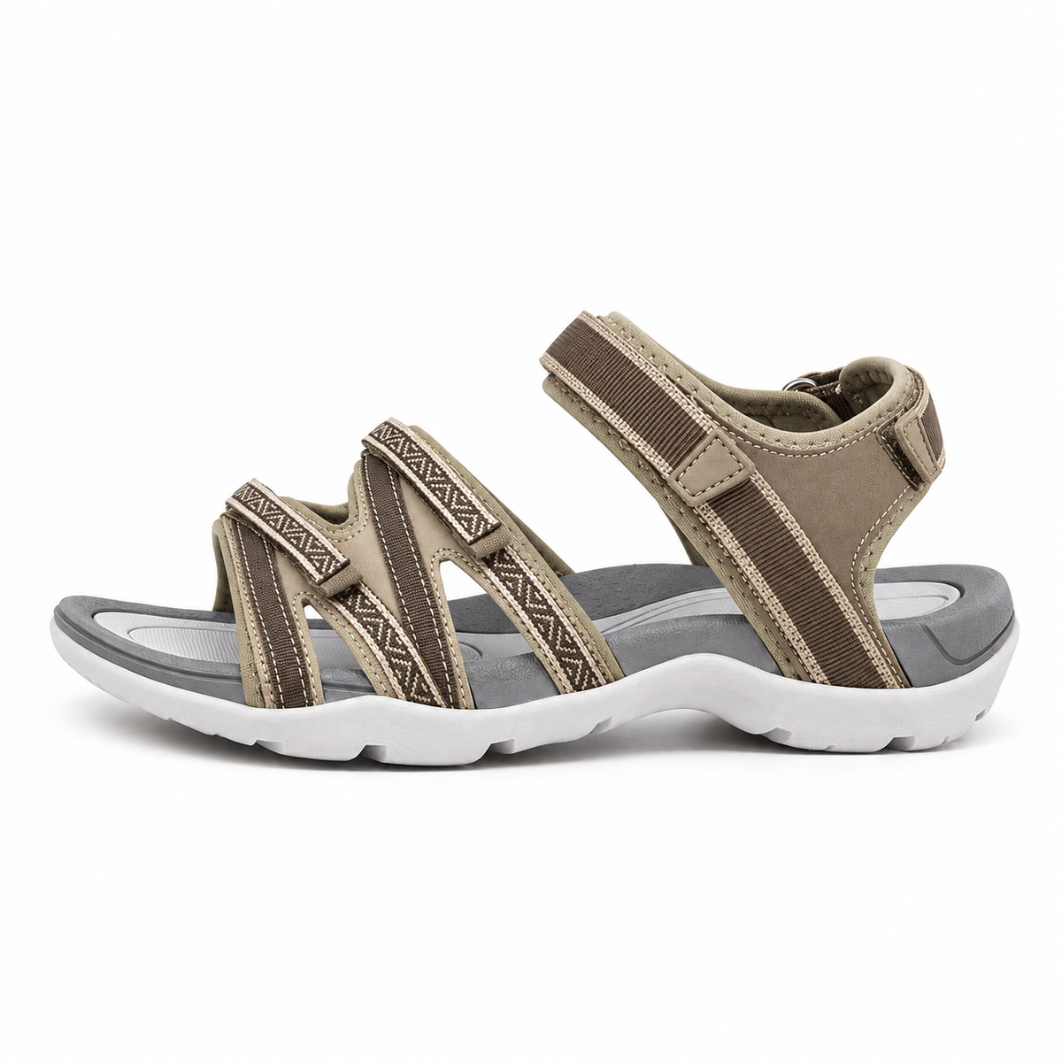 Sandale trekking femme kaki et taupe – vue trois-quarts sur fond blanc chaud