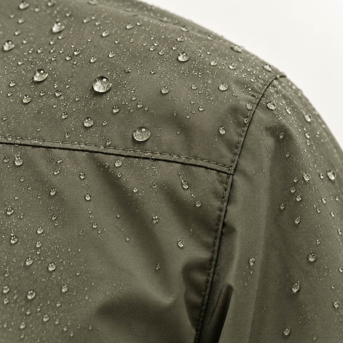 Veste de randonnée kaki – macro tissu sous la pluie