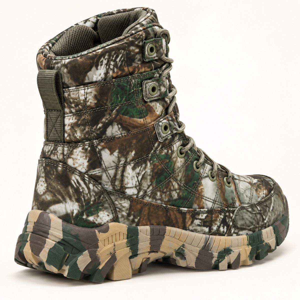 Chaussure randonnée camouflage verte montrant col rembourré talon et textile