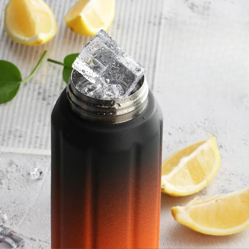 Gourde de Randonnée Isotherme en Acier Inoxydable