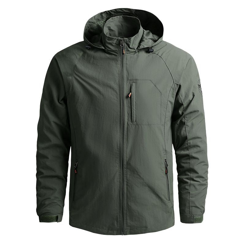 Veste Randonnée Homme Étanche & Respirante à Capuche Amovible - StormEdge en couleur verte, idéale pour les activités de plein air.