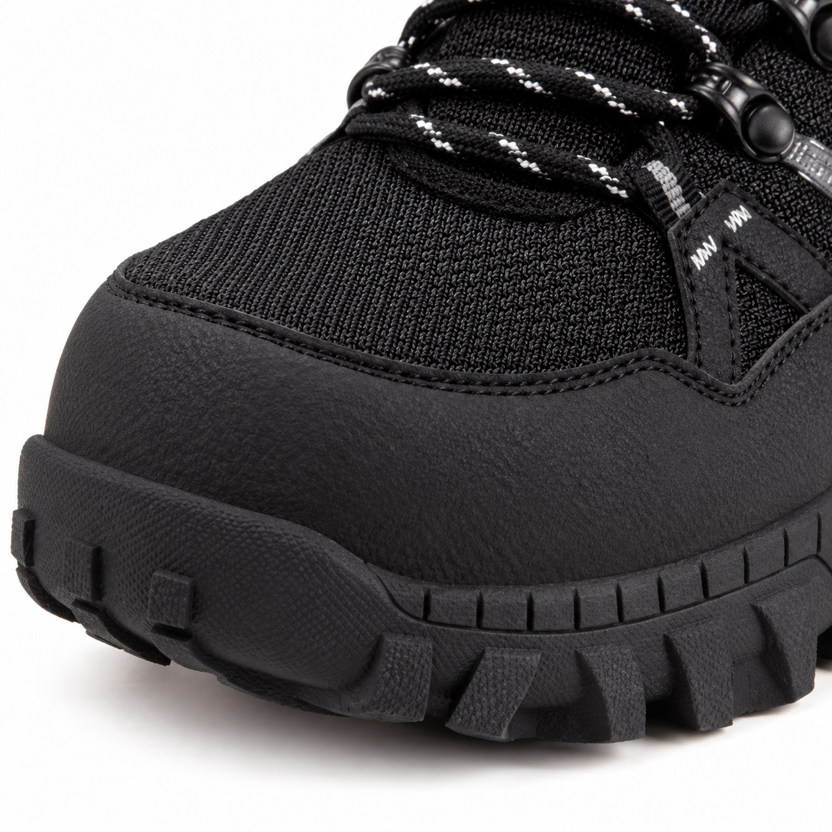 Botte randonnée junior noire – détail avant renforcé