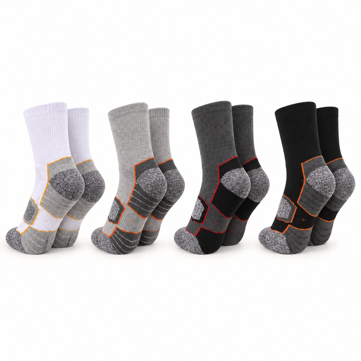 Quatre paires de chaussettes de randonnée vues depuis l'arrière