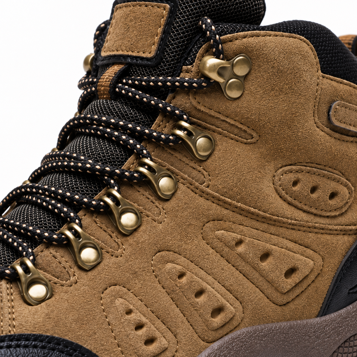 Cuir et laçage de la chaussure cuir randonnée homme marron