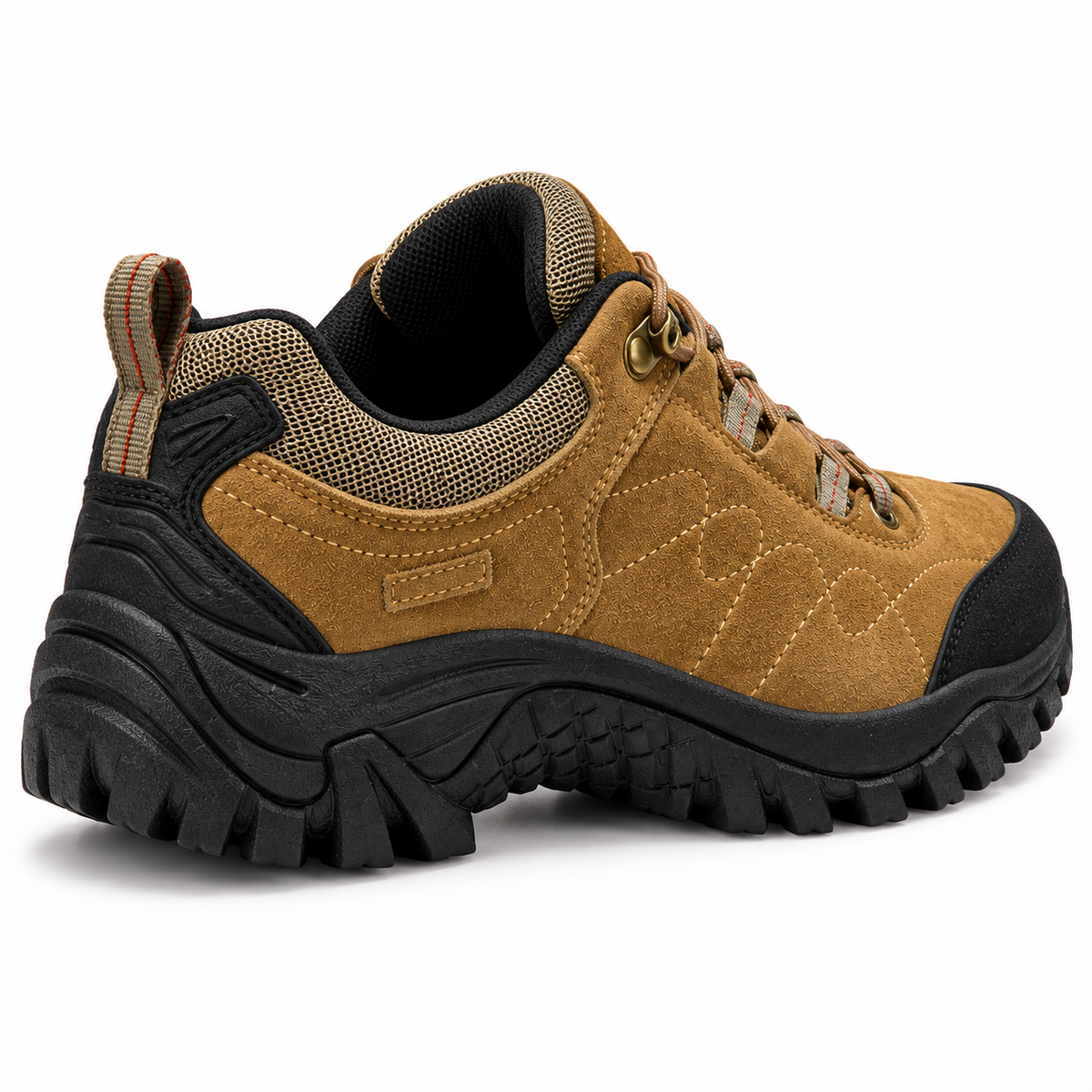 Chaussure homme randonnée basse cuir Saddlebrown complète – vue arrière trois-quarts du col et du talon
