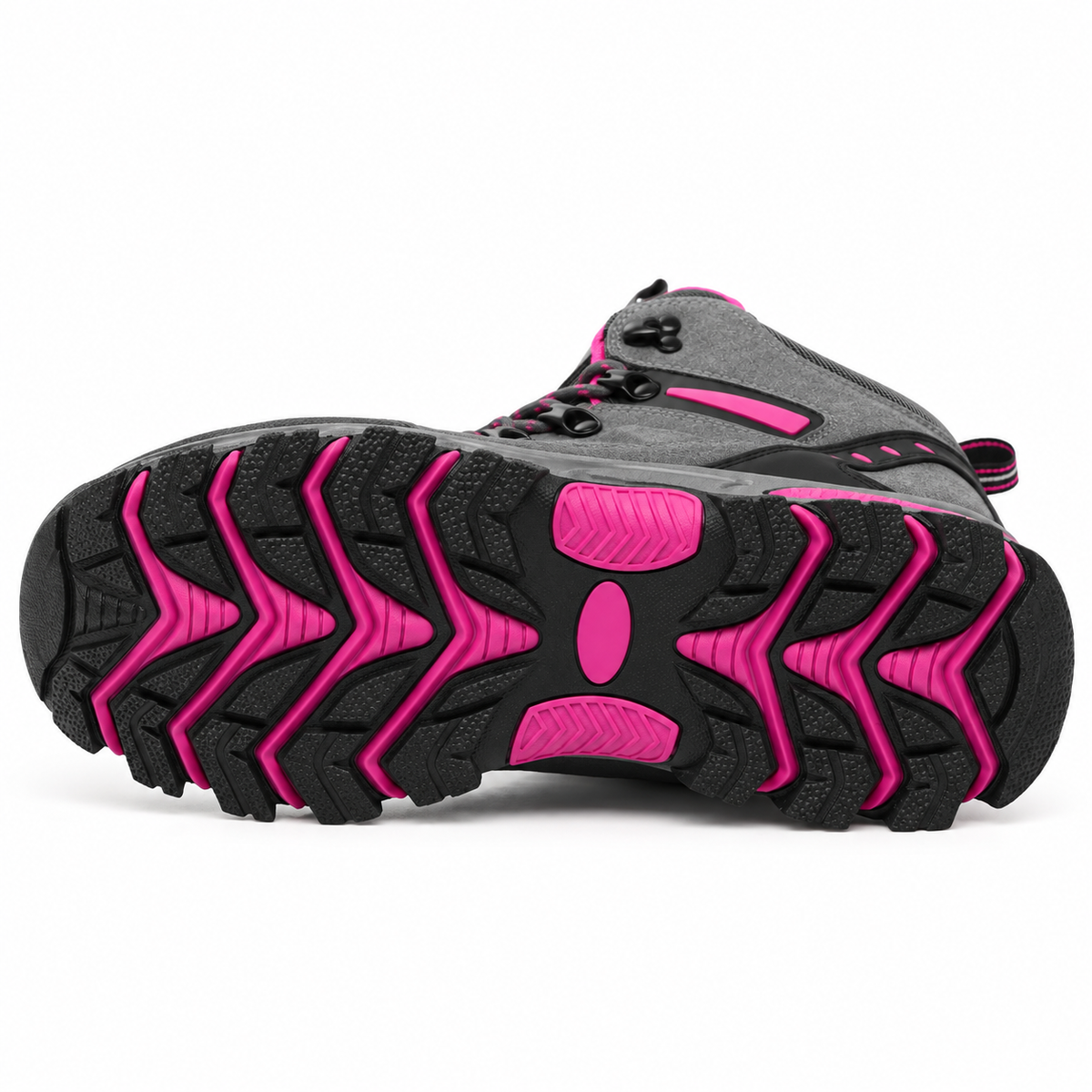 Chaussure randonnée chaude femme grise couchée sur le côté montrant toute la semelle attachée