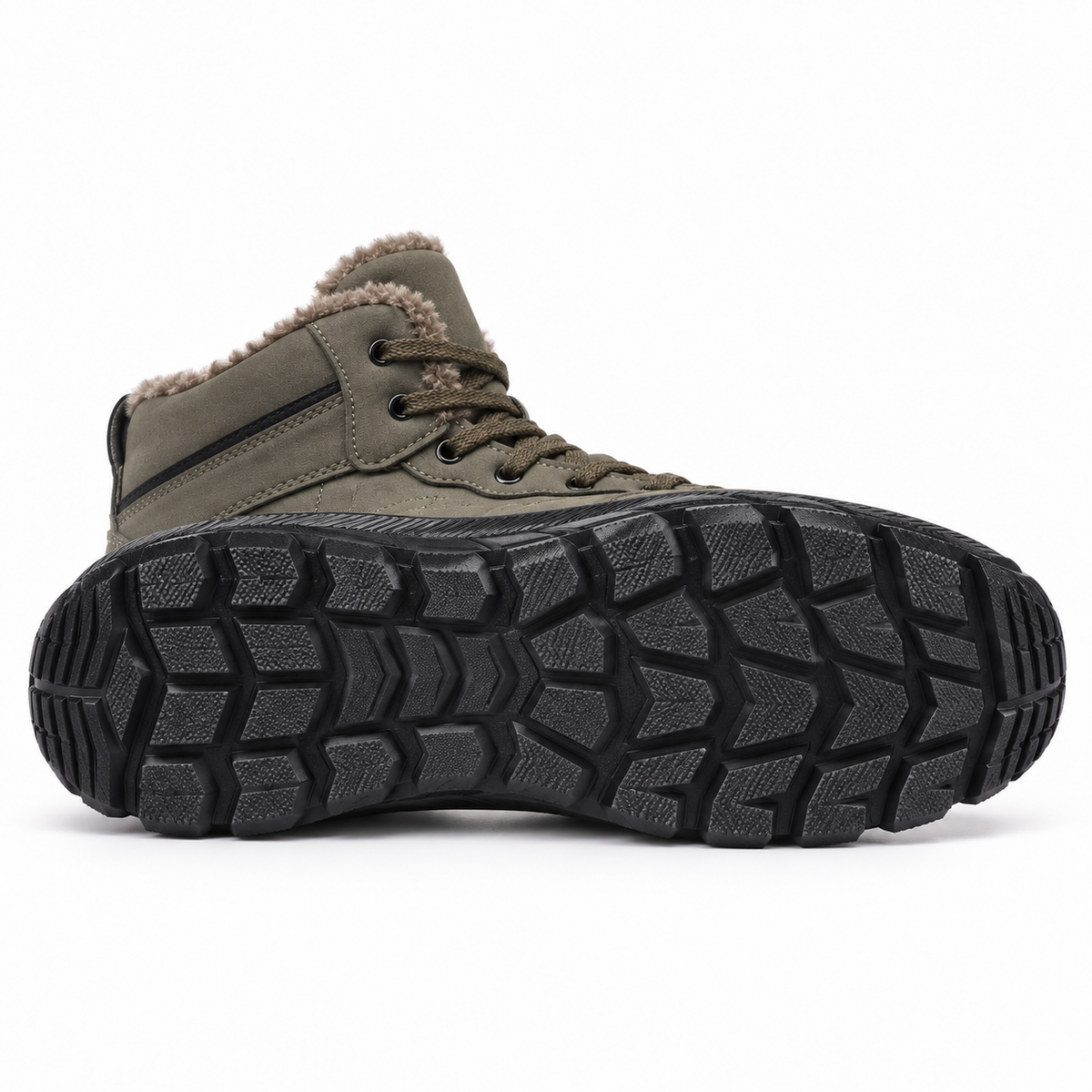 Chaussure randonnée chaude kaki couchée – semelle entière crantée