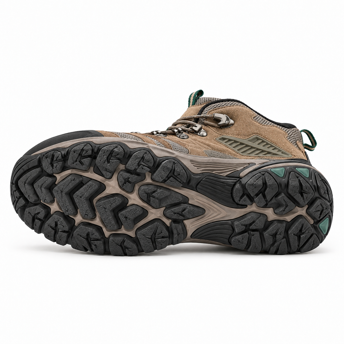 Chaussure randonnée femme cuir marron couchée – semelle entière