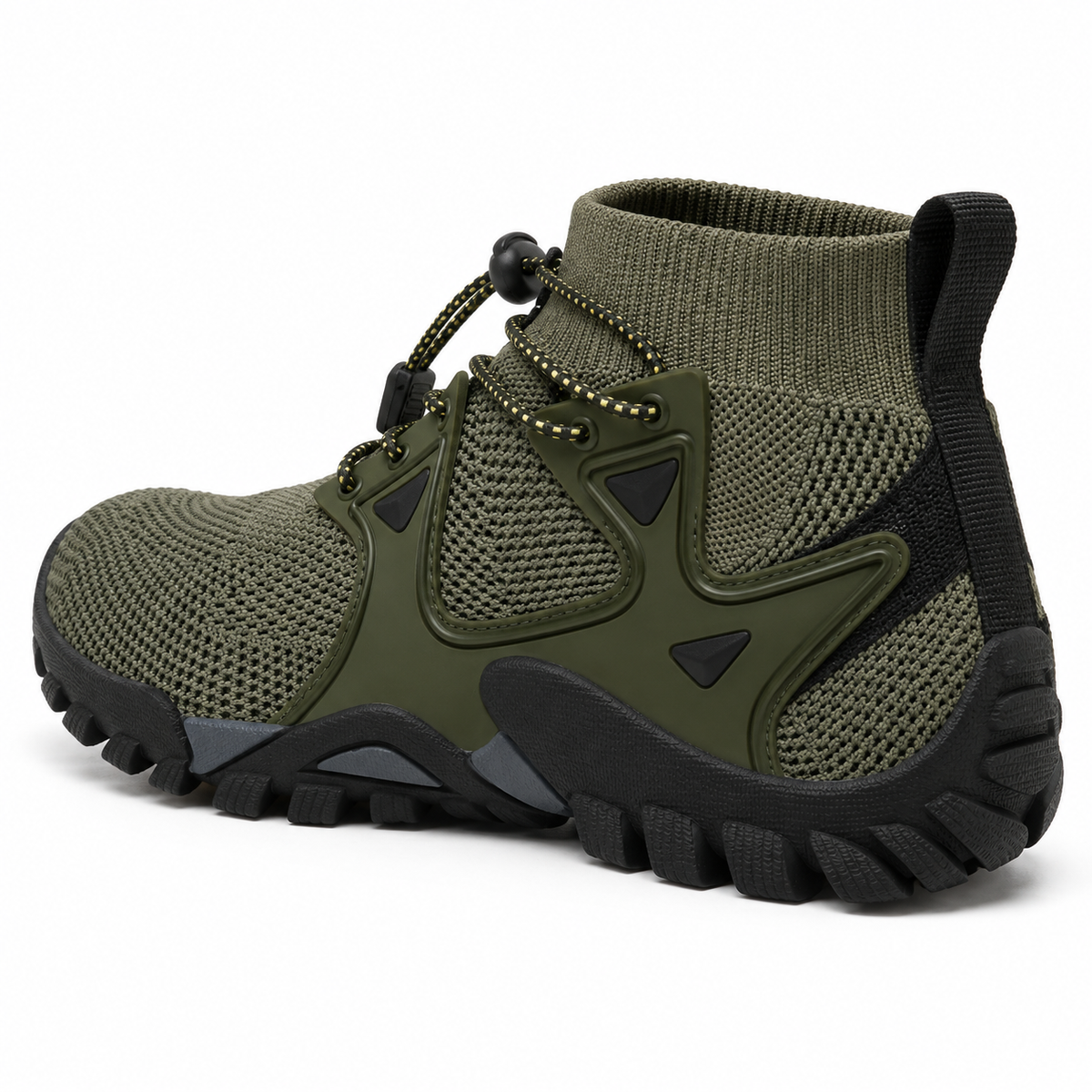 Chaussure randonnée haute légère verte – talon et col vus de trois-quarts arrière