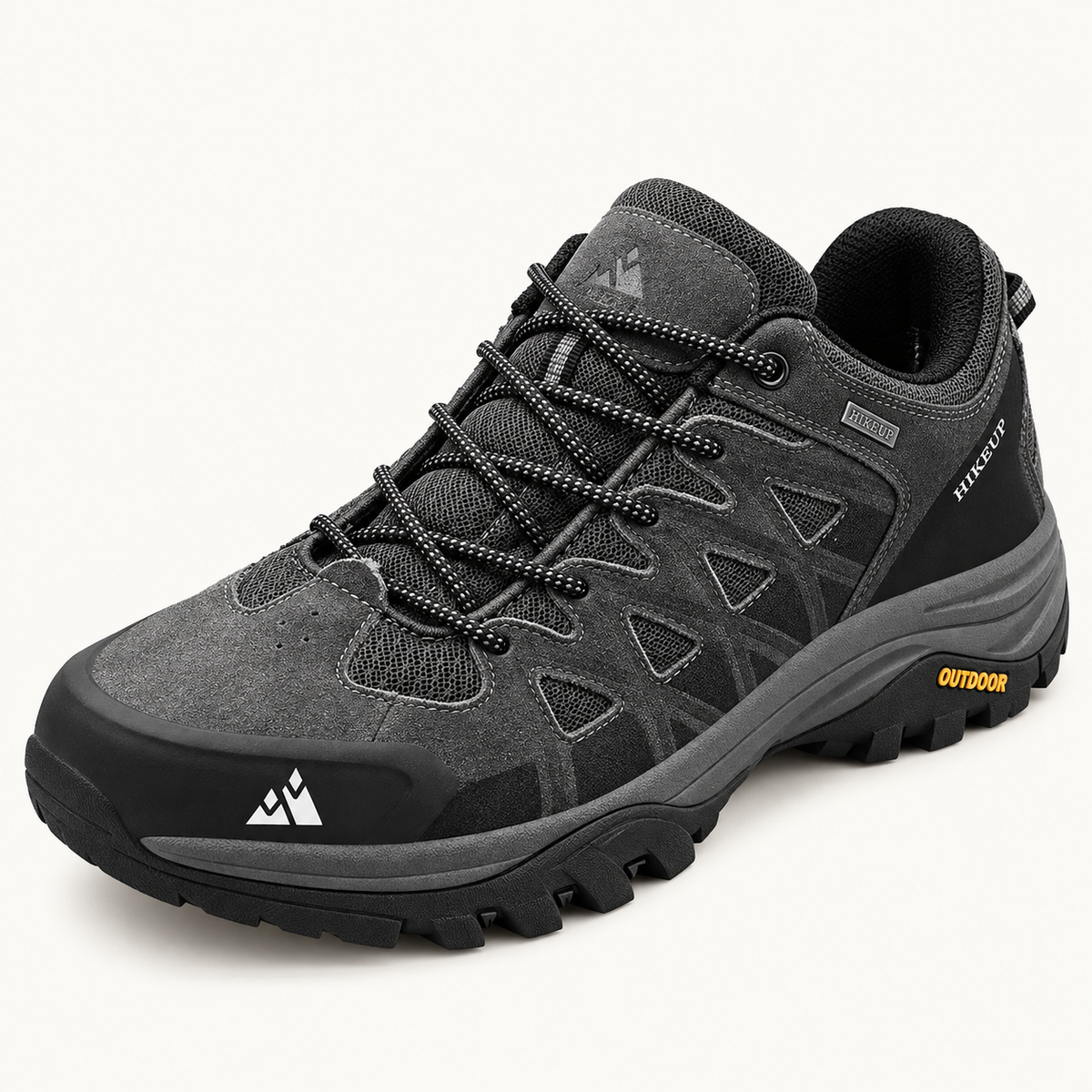 Chaussure randonnée homme grise sur fond blanc – vue trois-quarts
