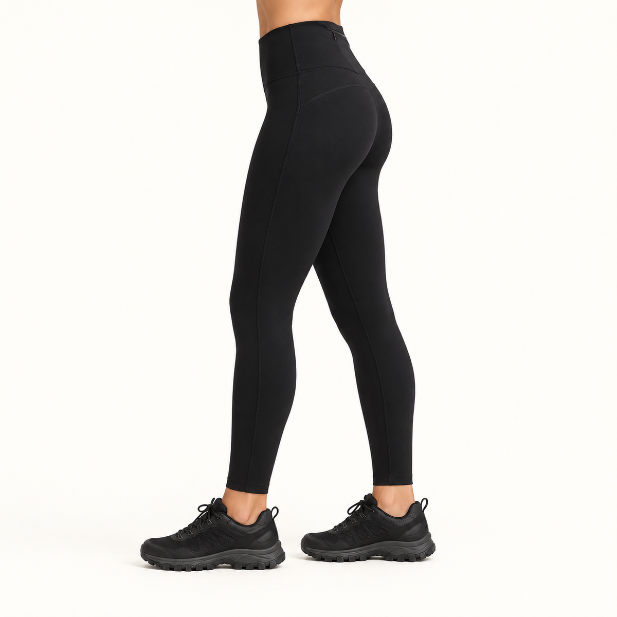 Legging été femme noir porté de profil
