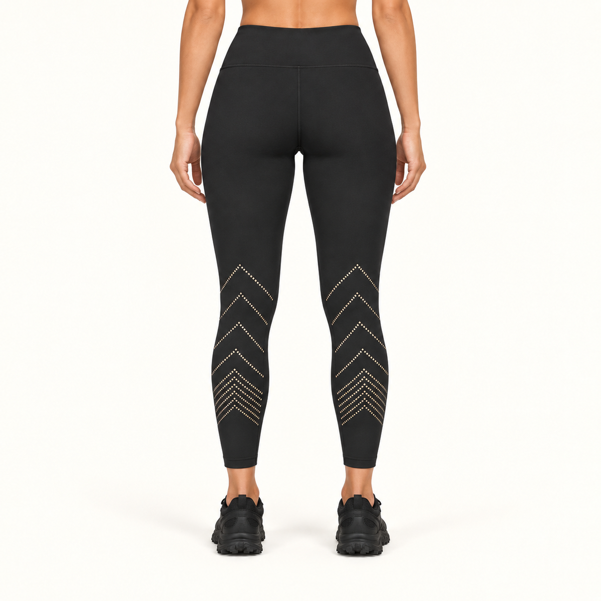 Leggings 7/8 femme noirs portés de dos