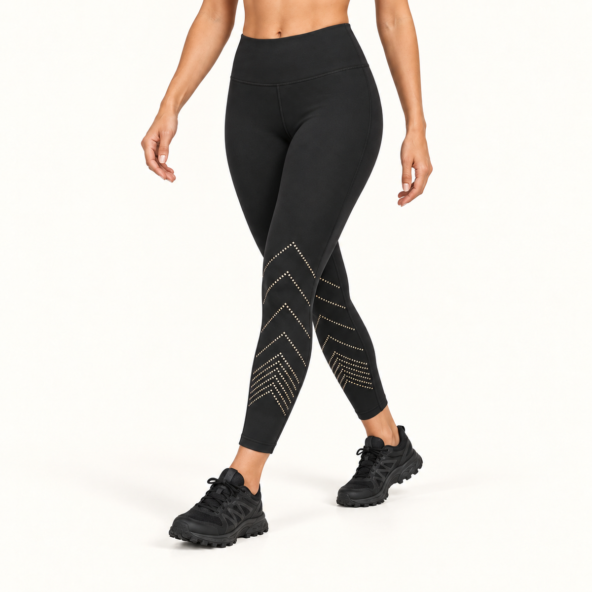 Leggings 7/8 femme noirs en marche trois-quarts