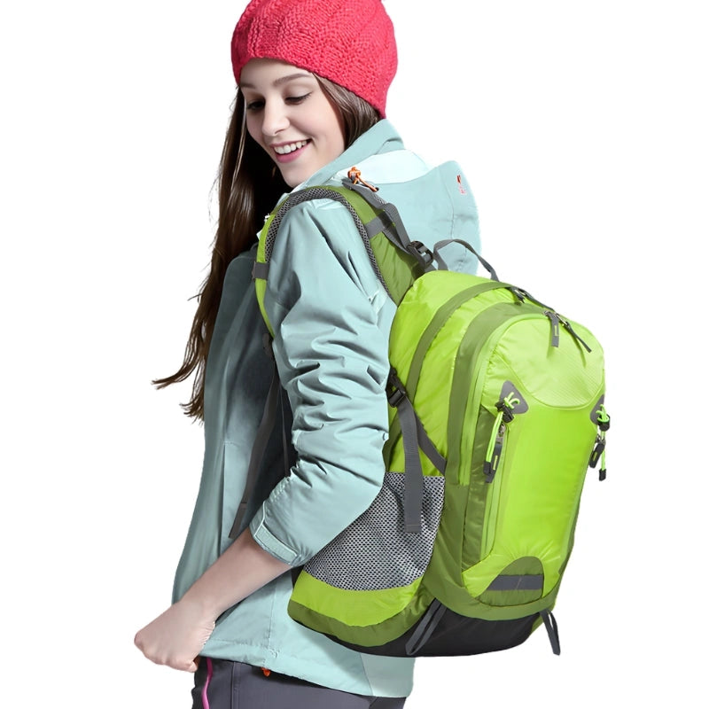 Petit Sac À Dos De Randonnée Pratique 9