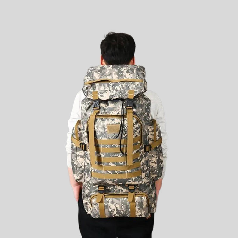 Sac à dos randonnée porté de dos