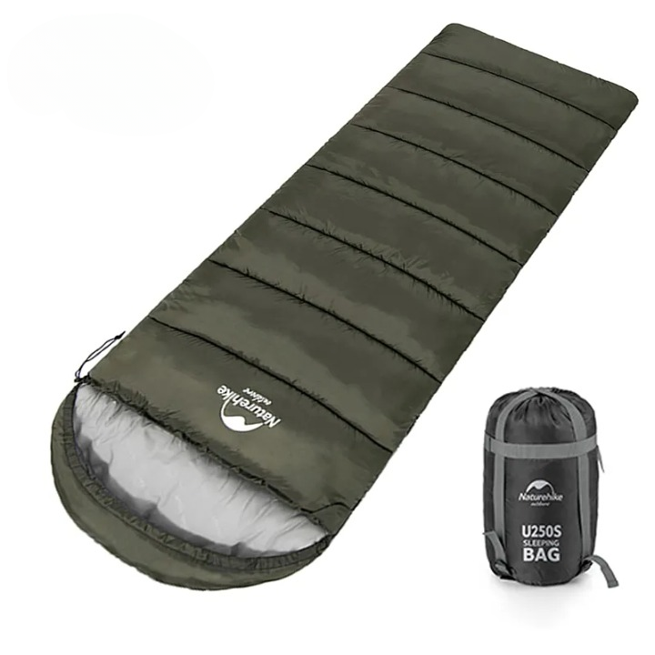 Sac de Couchage Grand Froid Pliable et Etanche en Coton sur fond blanc