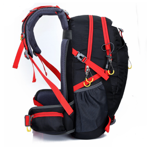 Sac à Dos Randonnée Ultra-Confort 40L vue de face rouge et noir